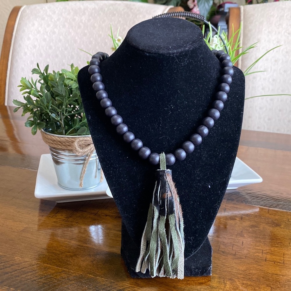 Cato Necklace